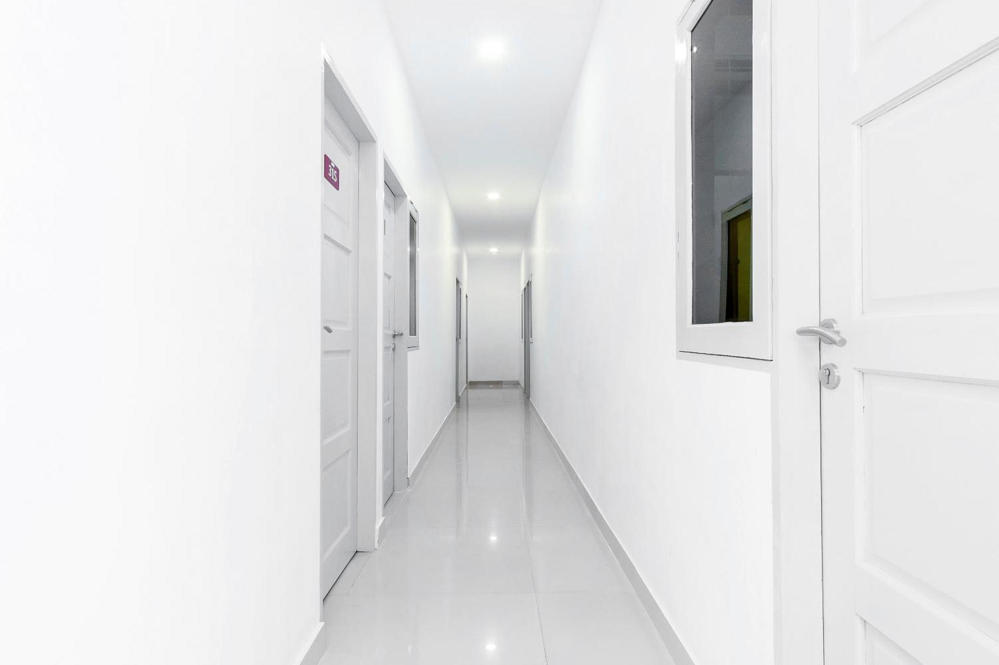 Super Oyo 360 Mangaan Residence Medan Dış mekan fotoğraf