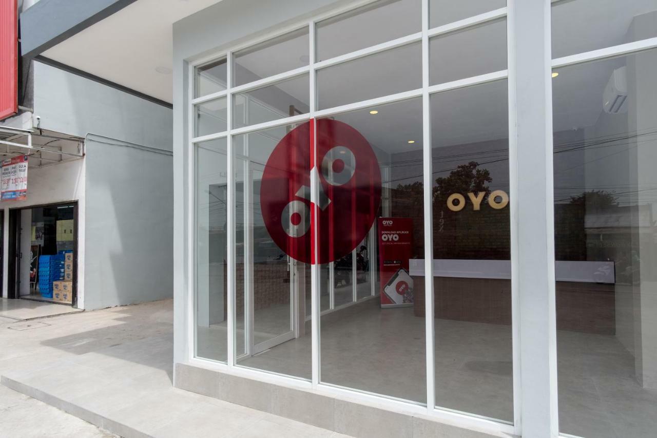 Super Oyo 360 Mangaan Residence Medan Dış mekan fotoğraf